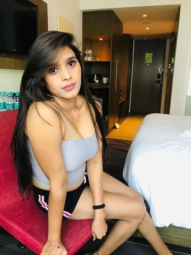 कॉल गर्ल्स सर्विस मचेरला